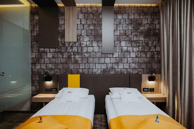 rezervare in a hotel with yellow and black accents in Sibiu.